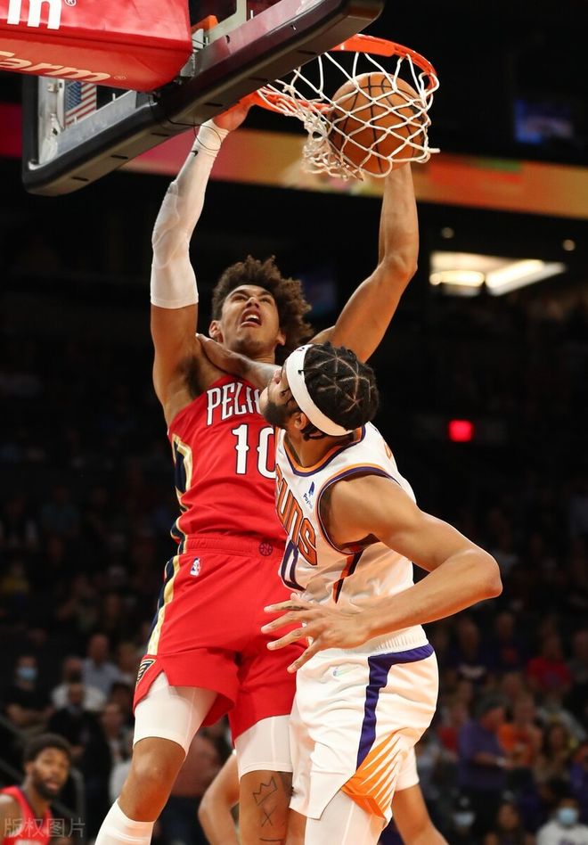 db真人官网-菲尼克斯太阳国际比赛日状态回暖；志在欧超杯名次提升；态度坚定；资深球员宣示担当